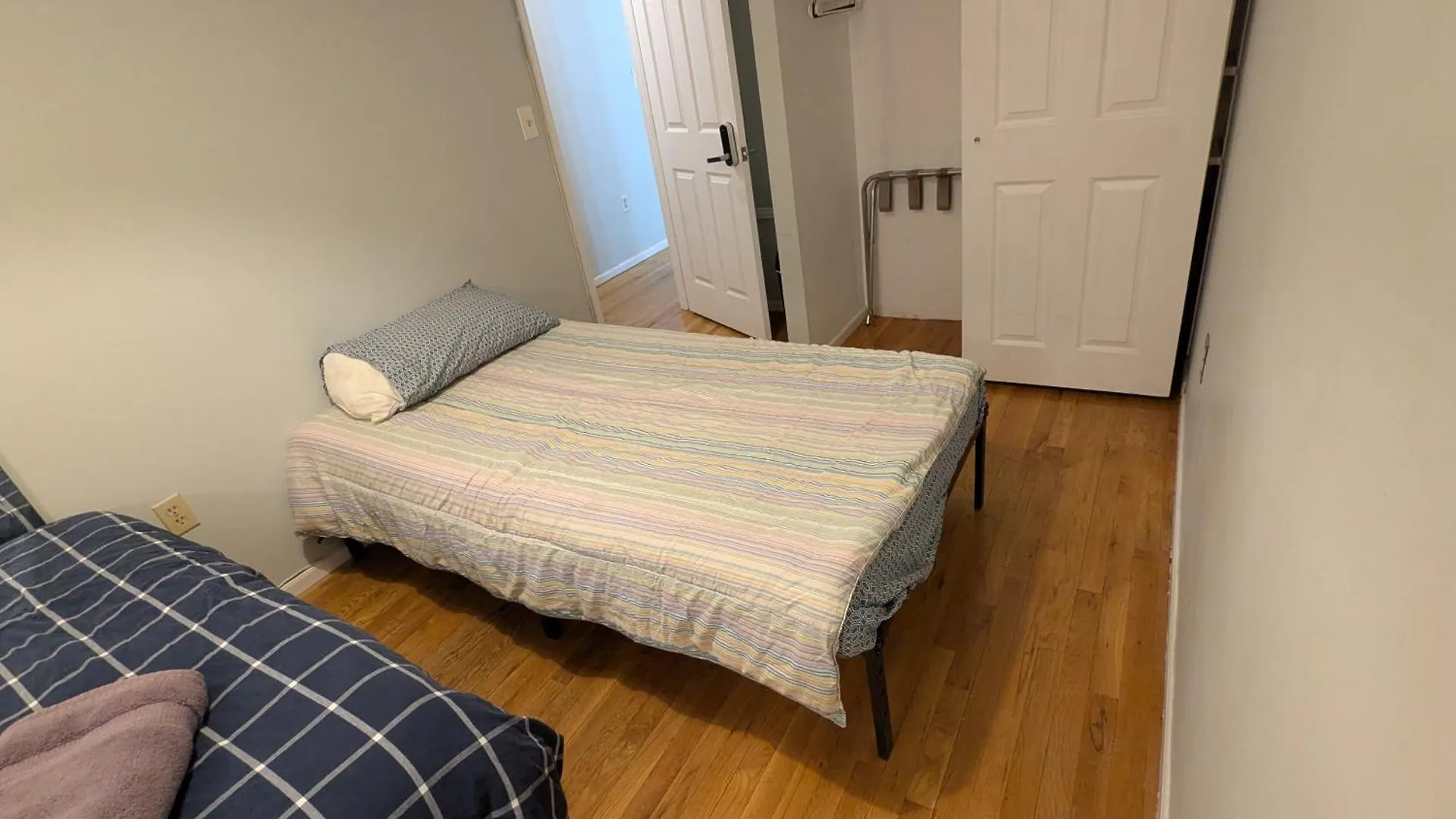 Stay & Play Red Room Adult Homestay In Williamsburg 뉴욕 미국
