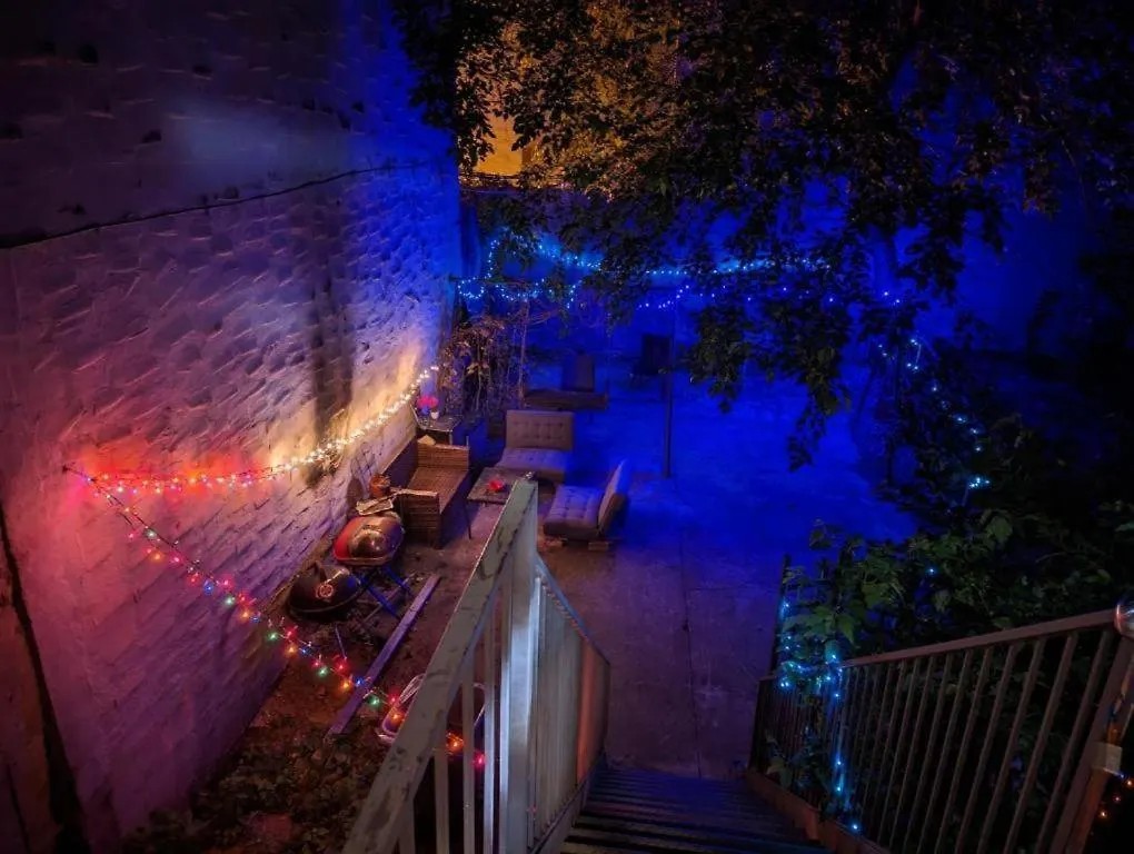 Stay & Play Red Room Adult Homestay In Williamsburg New York United States