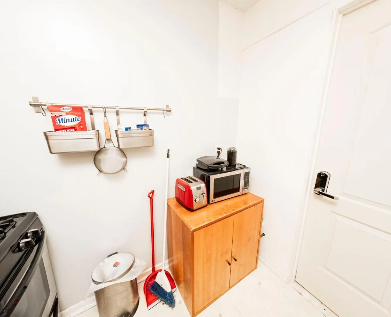 Stay & Play Red Room Adult Homestay In Williamsburg New York Apartment